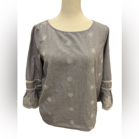 Liz Claiborne Light Blue Floral Blouse with Stripes and Bell Sleeves PS - Picture 5 of 7